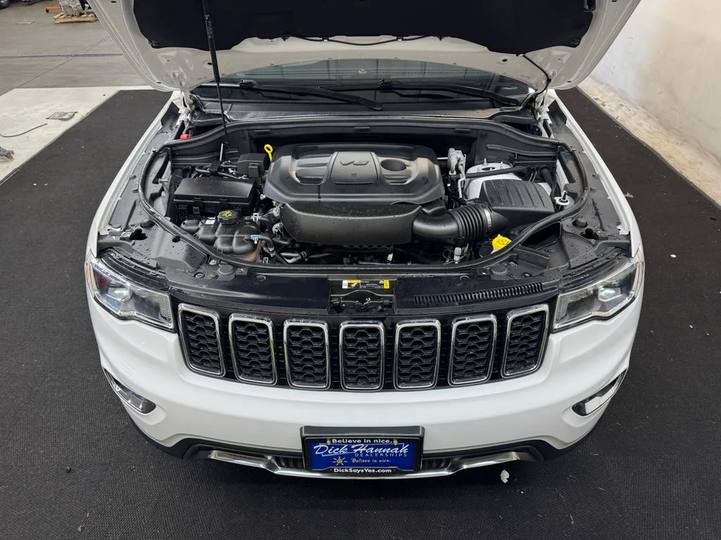 Used 2022 White Jeep Limited image 11