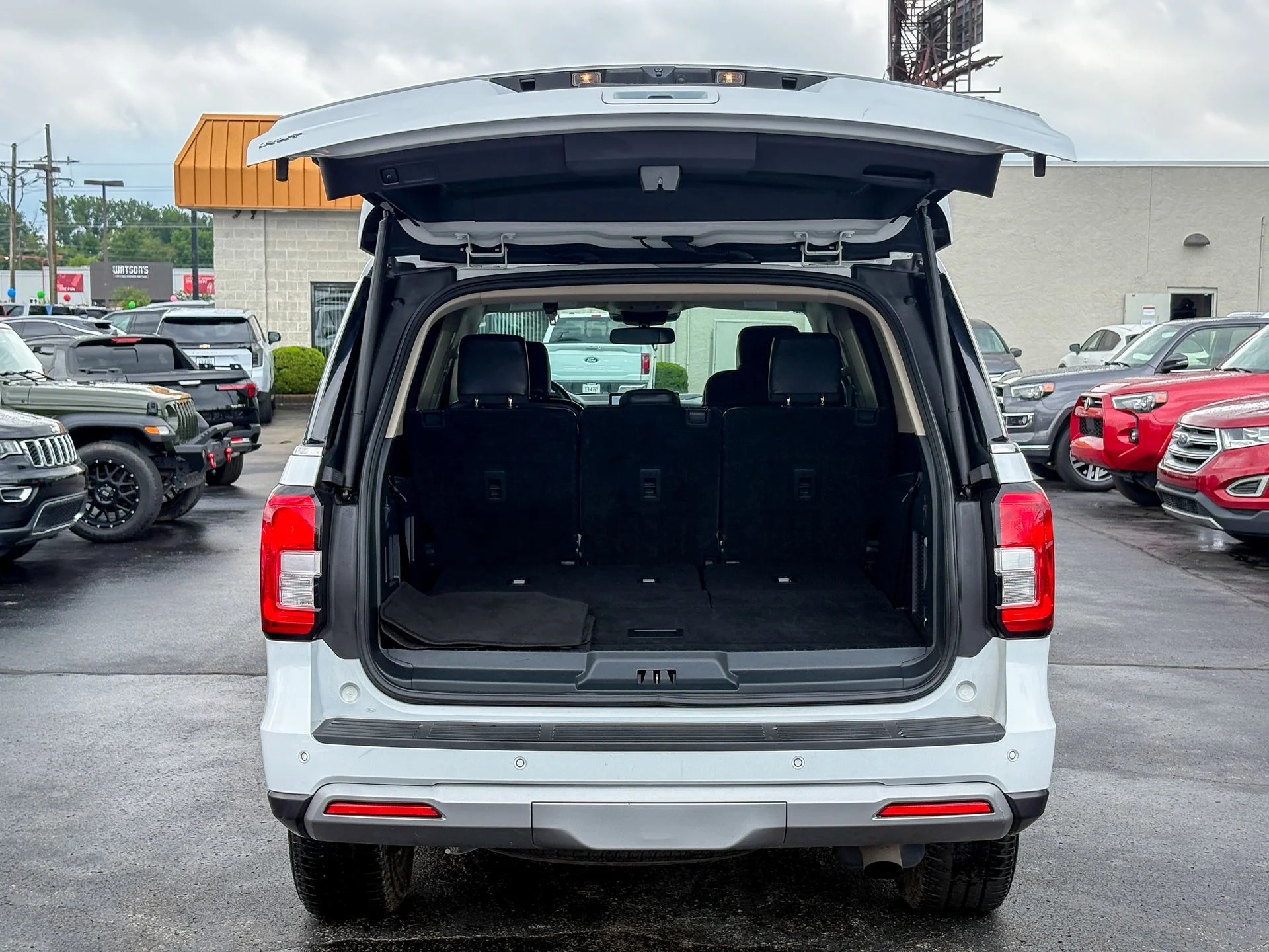 Used 2024 White Ford XLT image 40