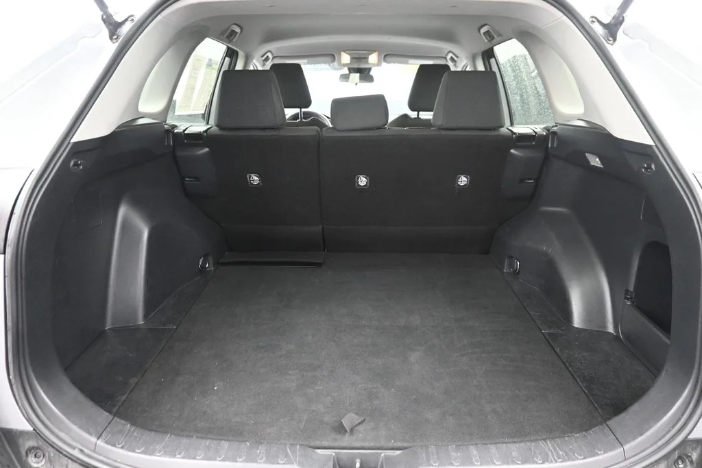 Used 2020 Silver Toyota LE image 11