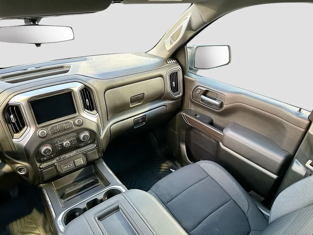 Used 2022 White Chevrolet LT Trail Boss image 23