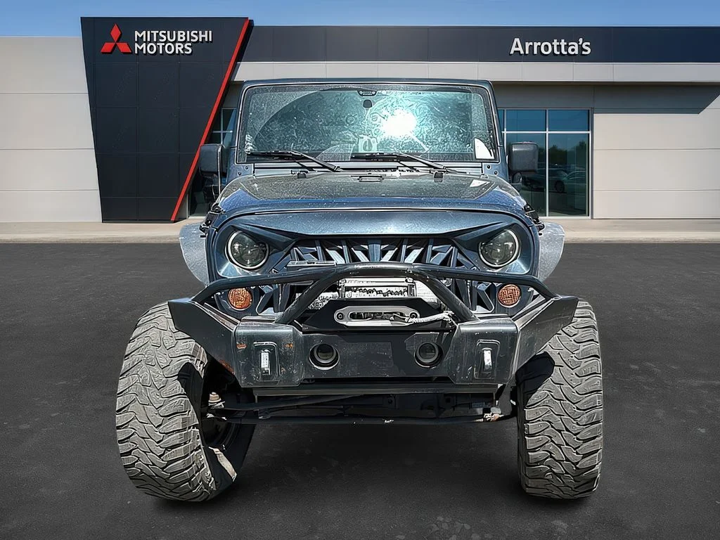 Used 2008 Black Jeep Unlimited Sahara image 4