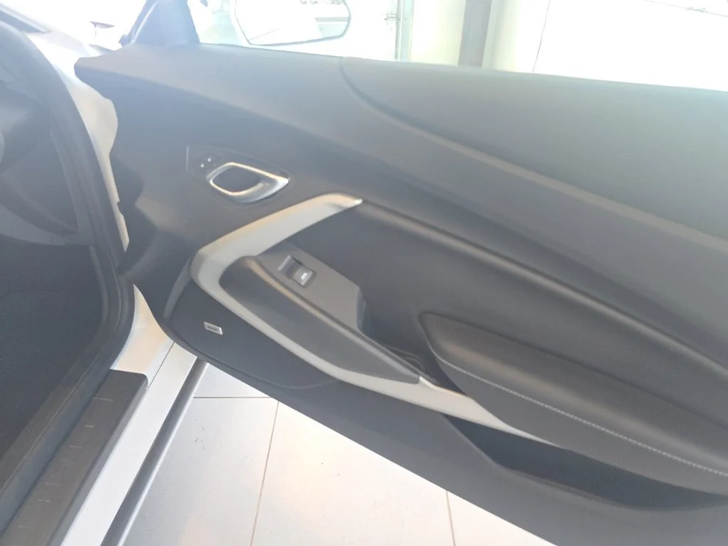 Certified Used 2022 White Chevrolet 2LT image 7