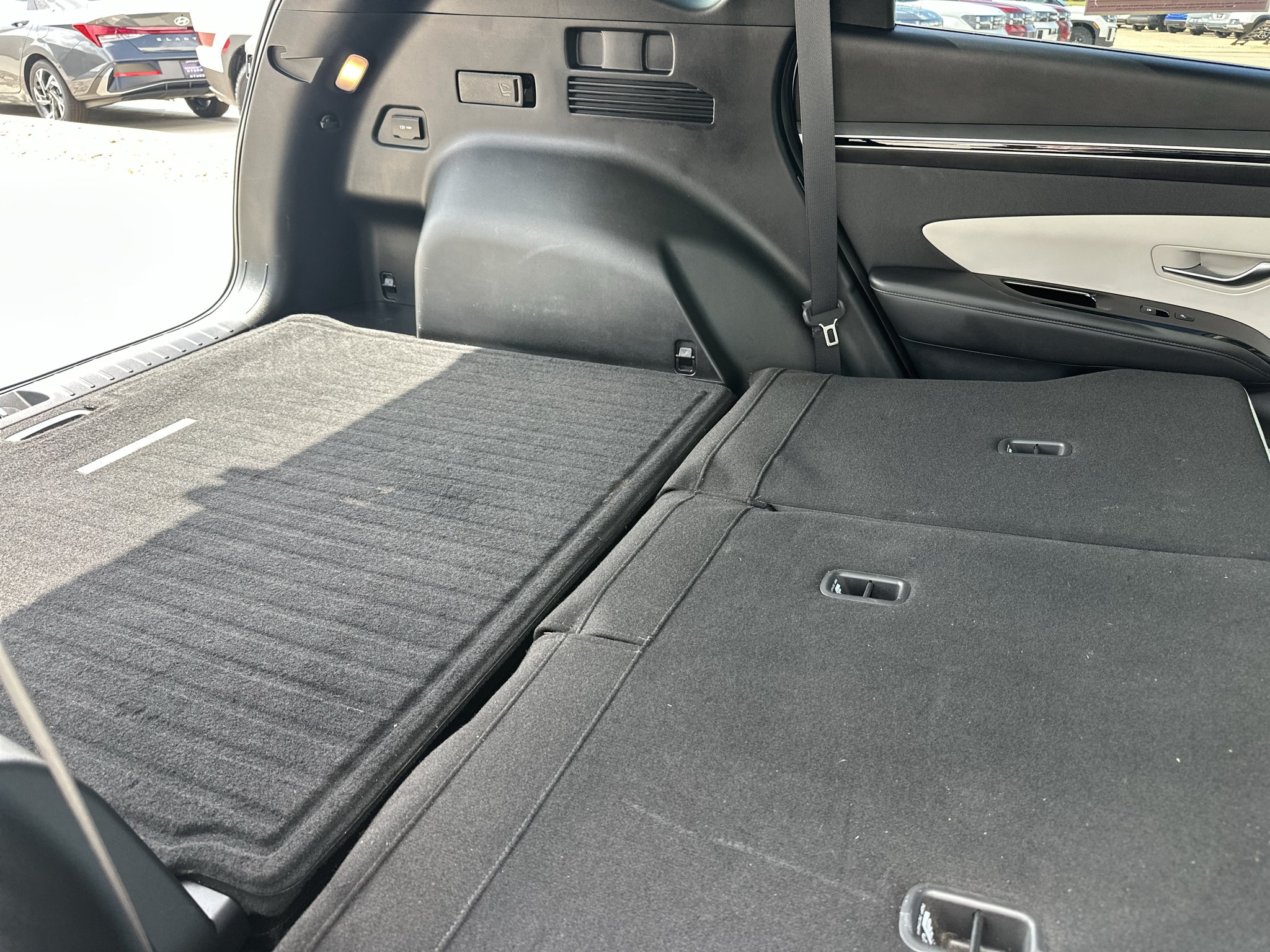 Used 2022 Shimmering Silver Hyundai Limited image 40