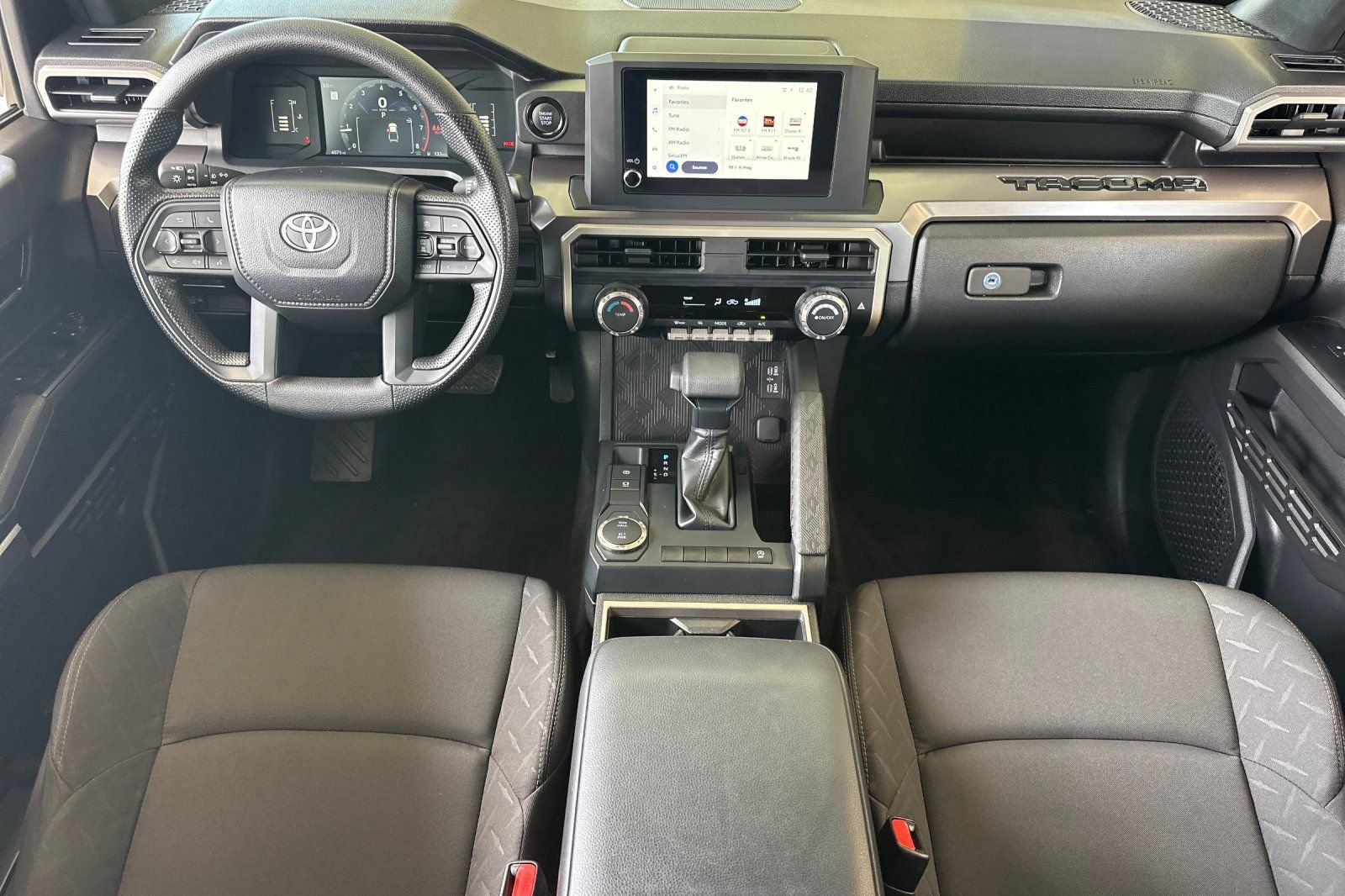 Used 2025 Underground Toyota SR5 image 13
