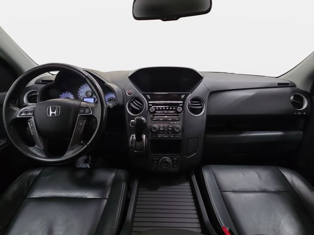 Used 2015 Diamond White Pearl Honda Touring image 10