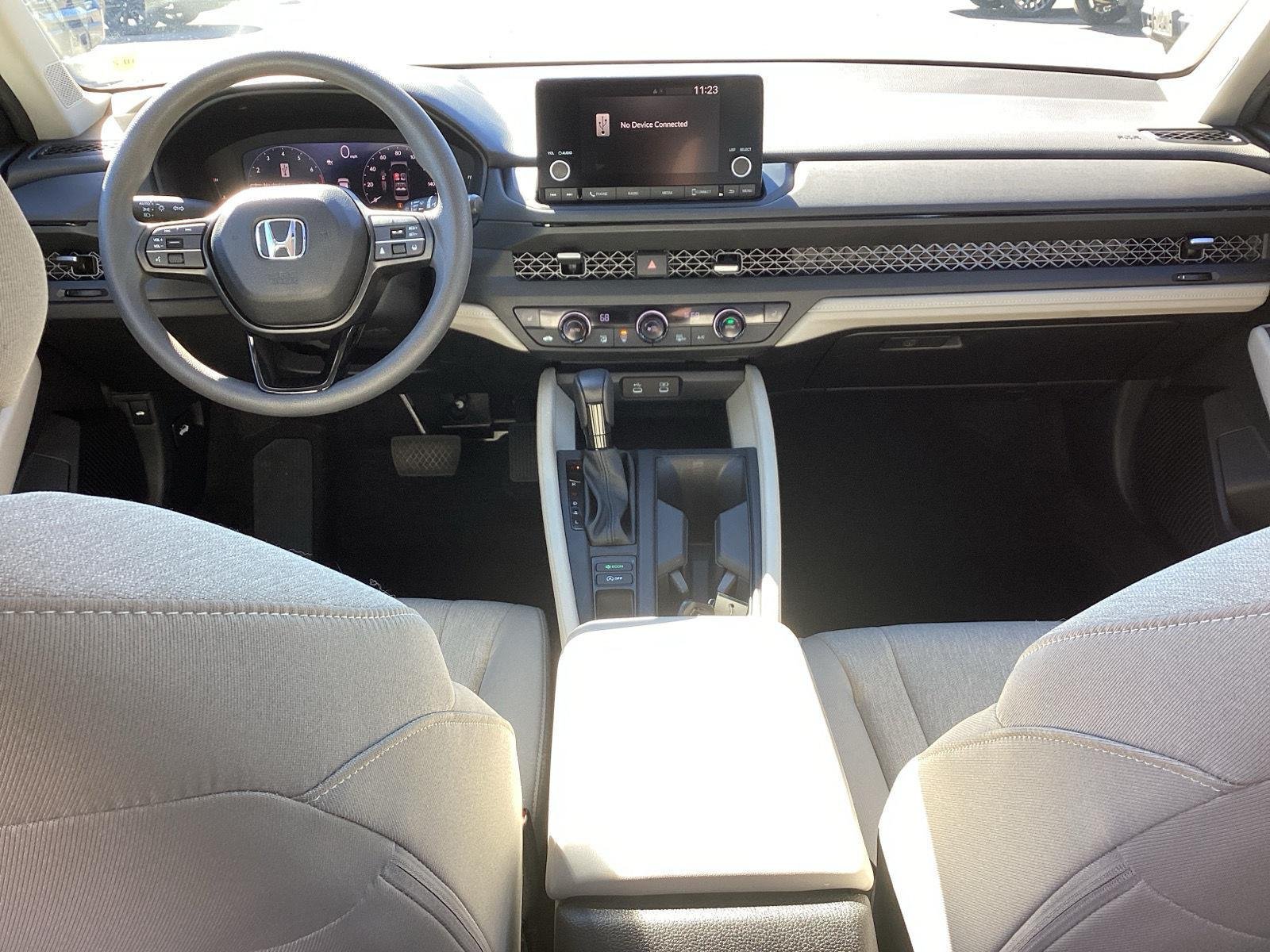 Used 2024 Platinum White Pearl Honda EX image 13