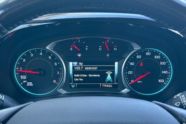Used 2018 Beige Chevrolet Premier image 25