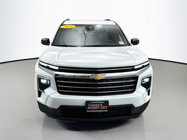Used 2025 Summit White Chevrolet LT image 2