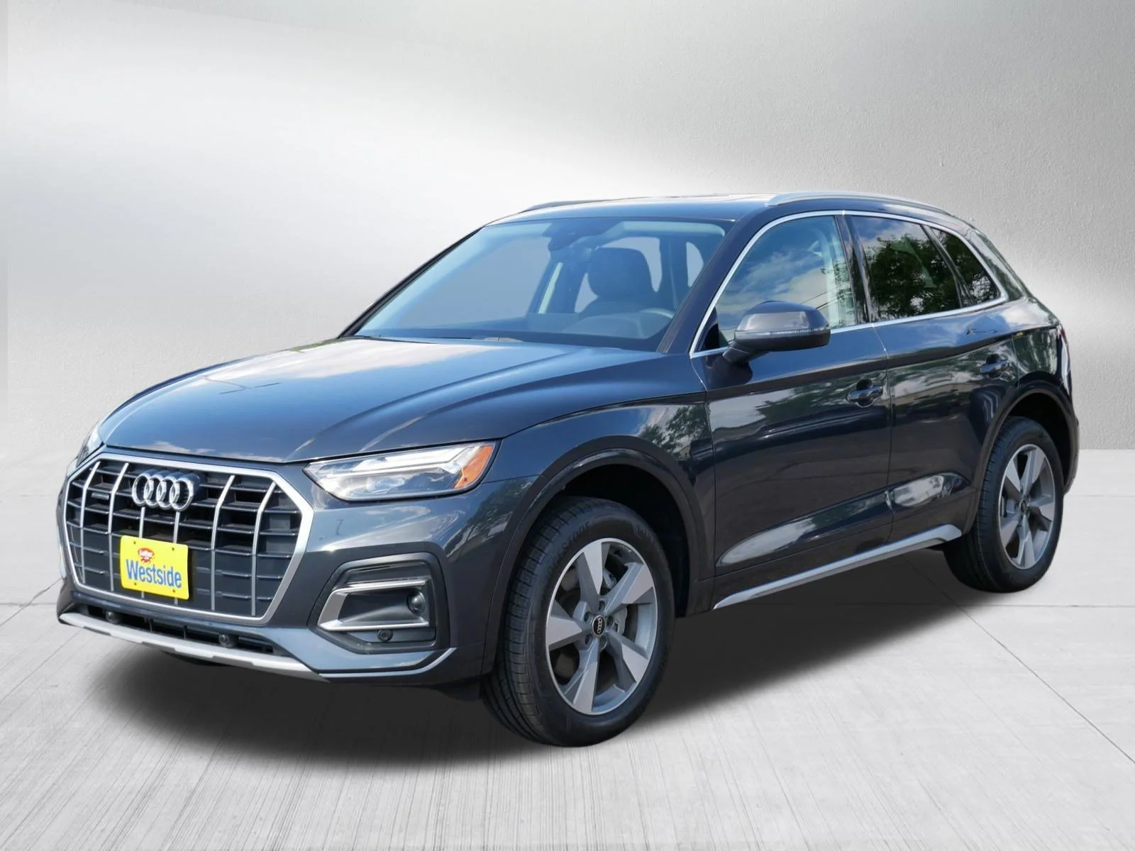 Used 2023 Manhattan Gray Metallic Audi Premium image 3