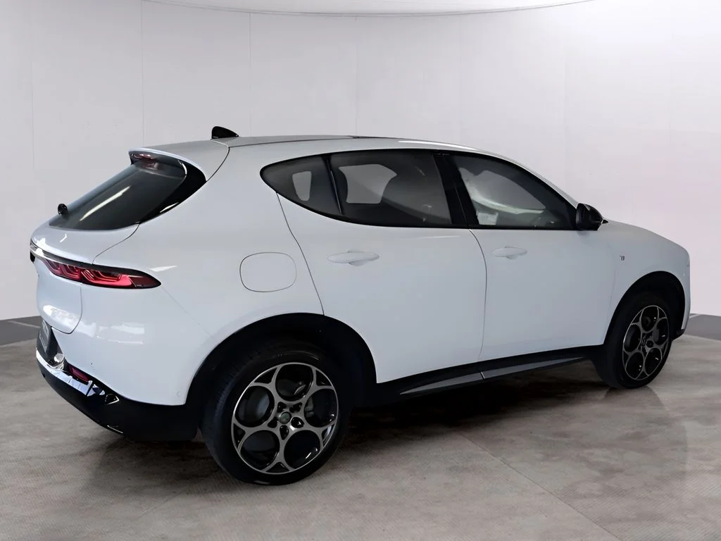 Used 2024 Milano White Alfa Romeo Ti image 9
