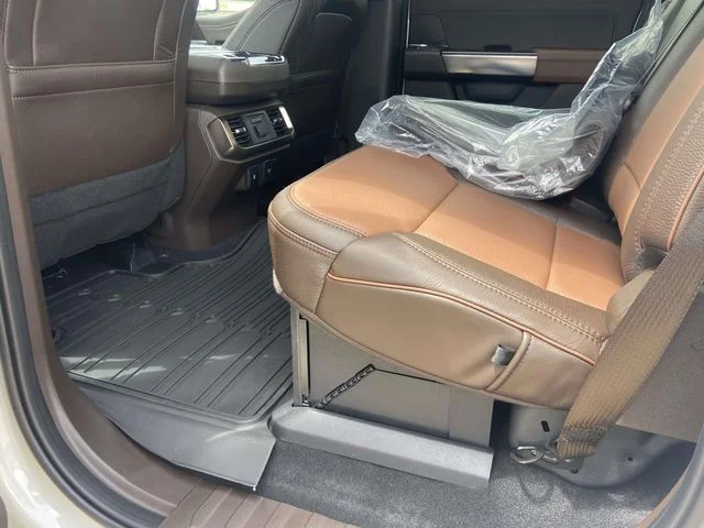 New 2026 Star White Metallic Tri-Coat Ford King Ranch image 9