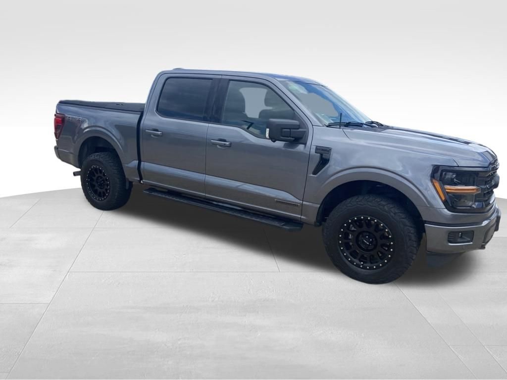 Used 2024 Gray Ford XLT image 10
