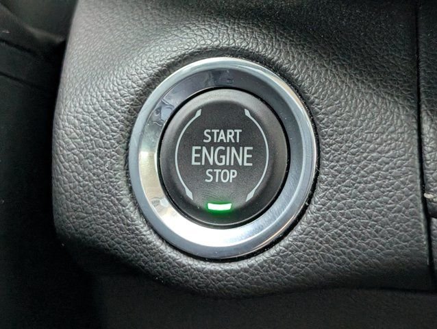 Used 2023  Buick Essence image 29