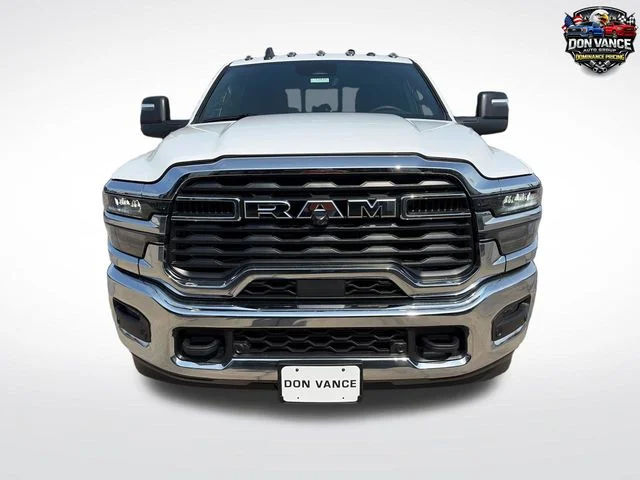 New 2026 Bright White Clearcoat RAM Tradesman image 8