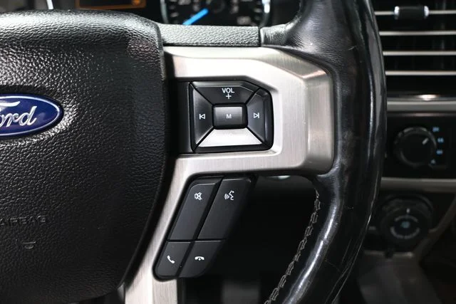 Used 2017 White Ford Platinum image 27