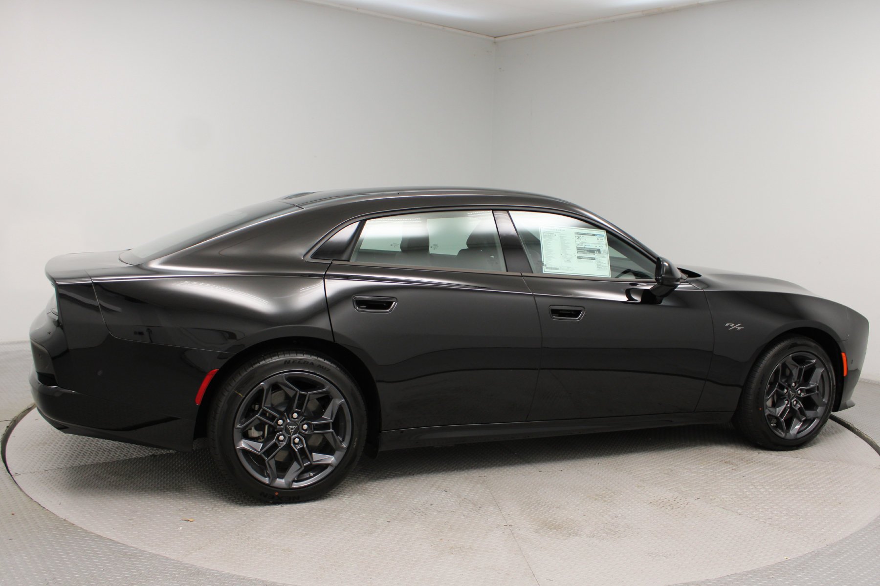 2026 Dodge Charger R/T - Photo 19