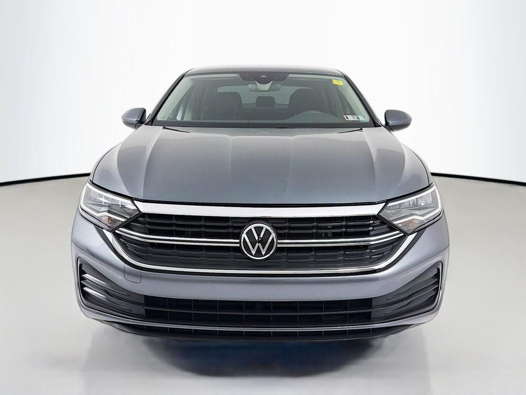 Used 2023 Platinum Gray Metallic Volkswagen SE Automatic image 2