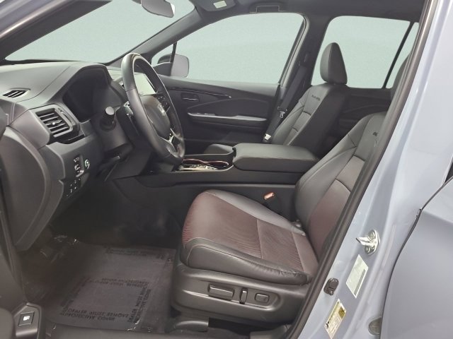 Certified Used 2024 Sonic Gray Pearl Honda AWD BLACK EDITION image 17