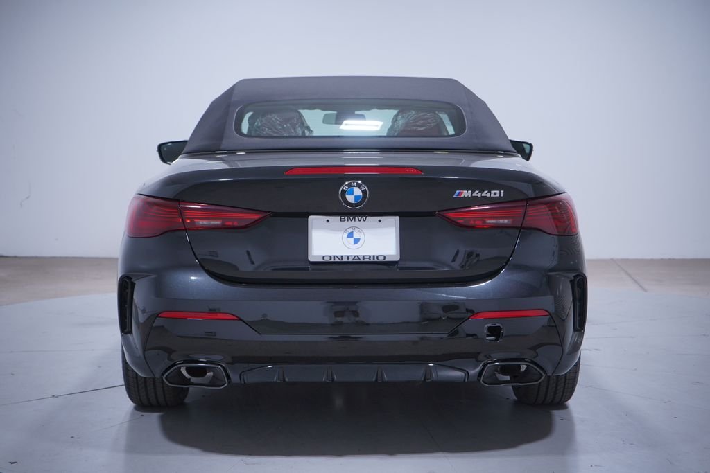Used 2026 Black Sapphire Metallic BMW M440i image 5