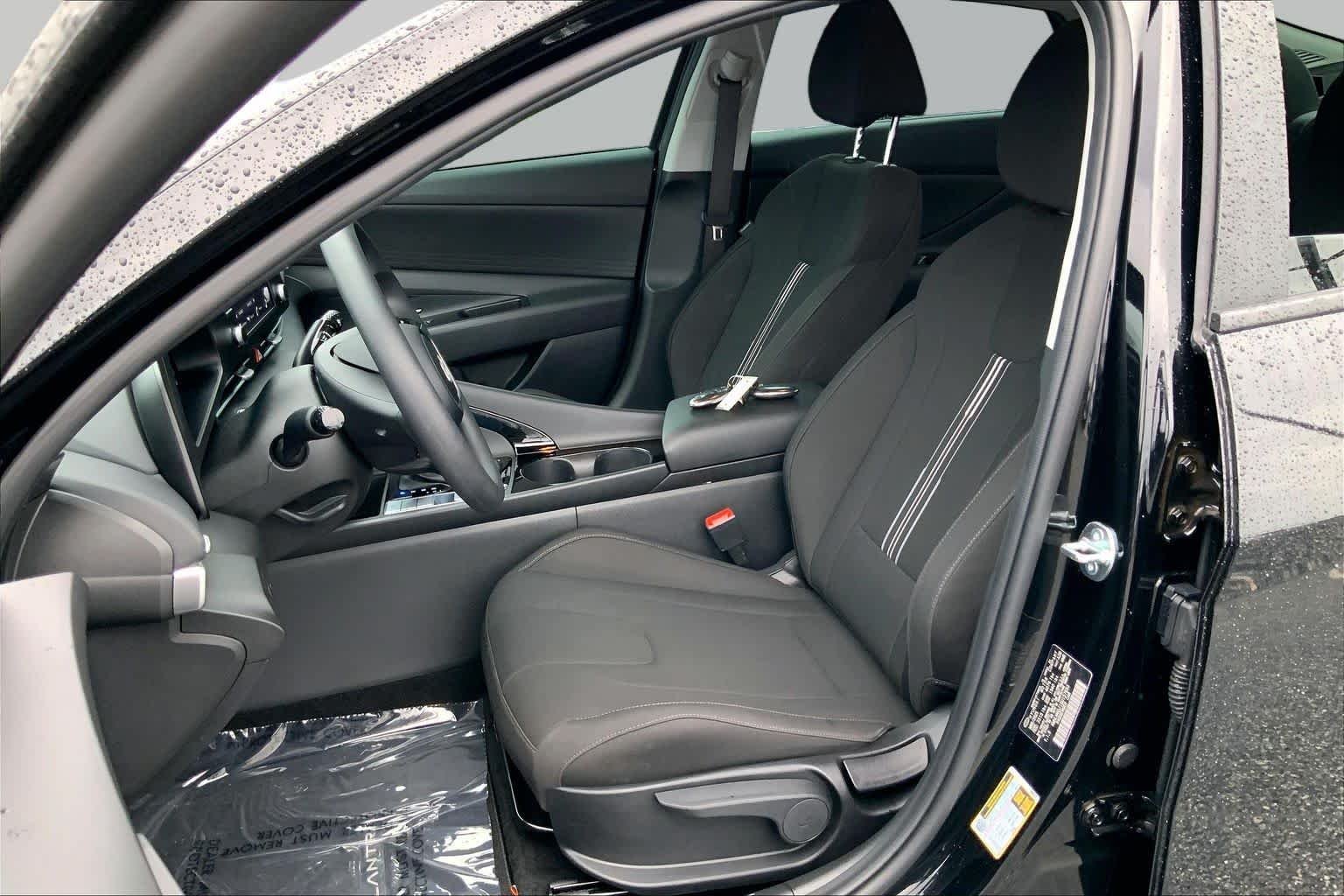 Used 2025 Abyss Black Hyundai Blue image 14