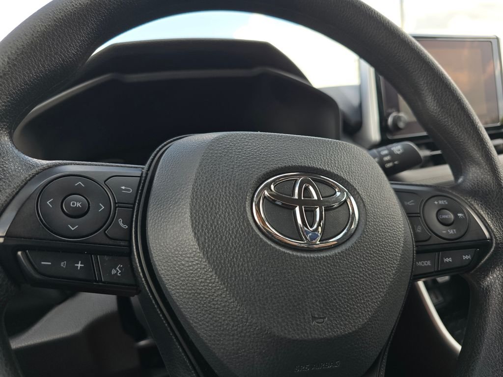 Used 2025 White Toyota XLE image 22