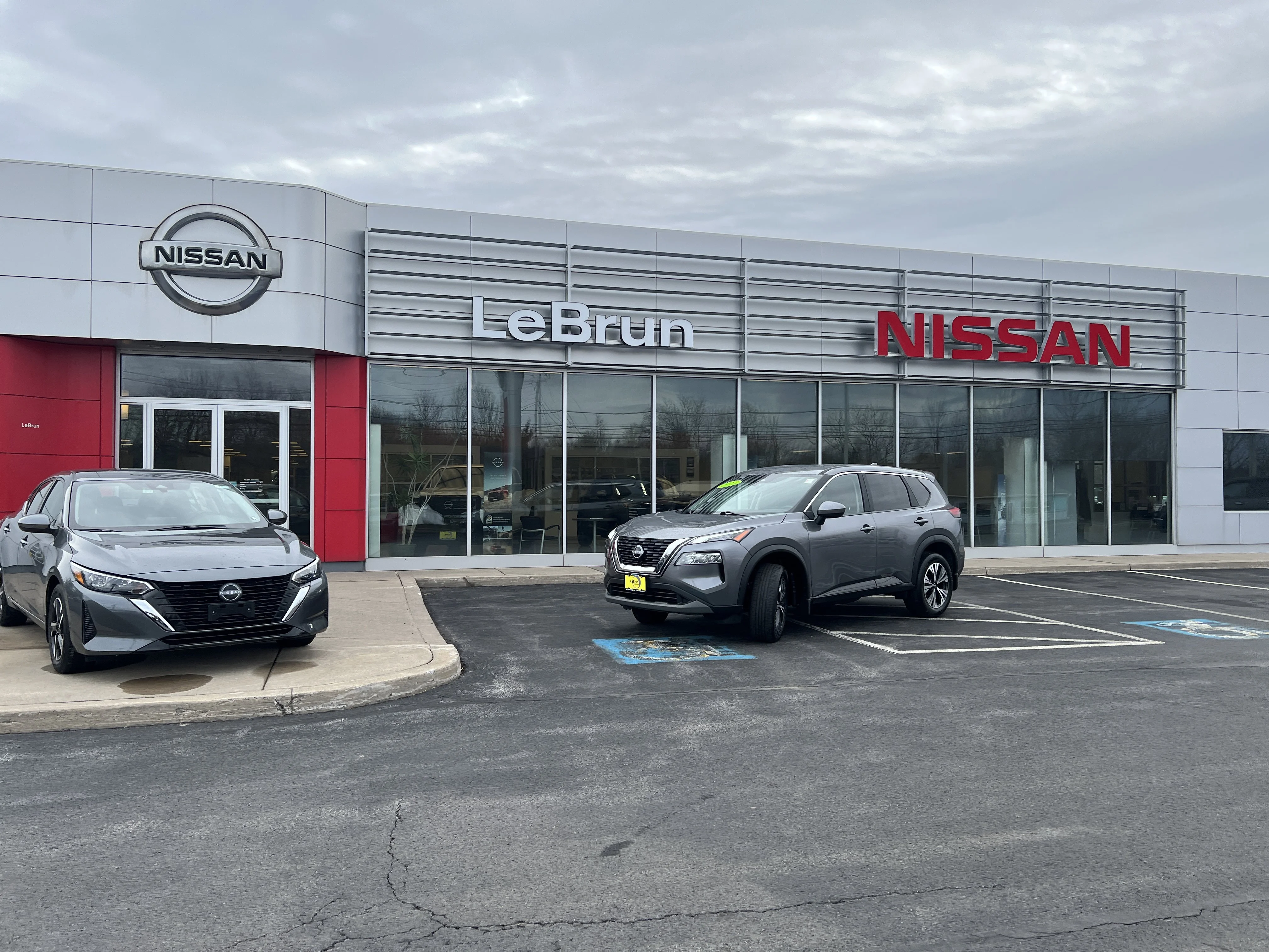 Used 2023 Gun Metallic Nissan SV image 1