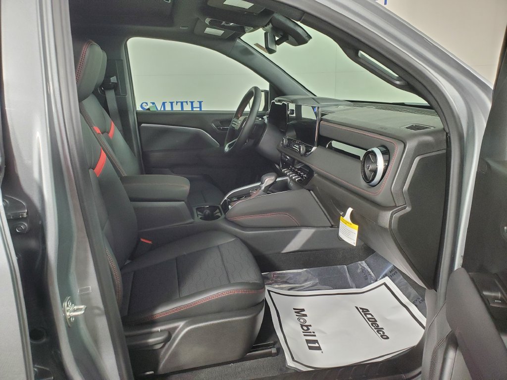 2026 Chevrolet Colorado Z71 - Photo 14
