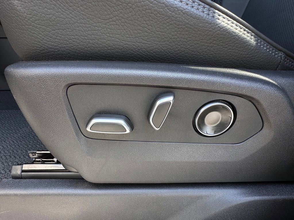 2026 GMC Sierra 2500HD Denali - Photo 17