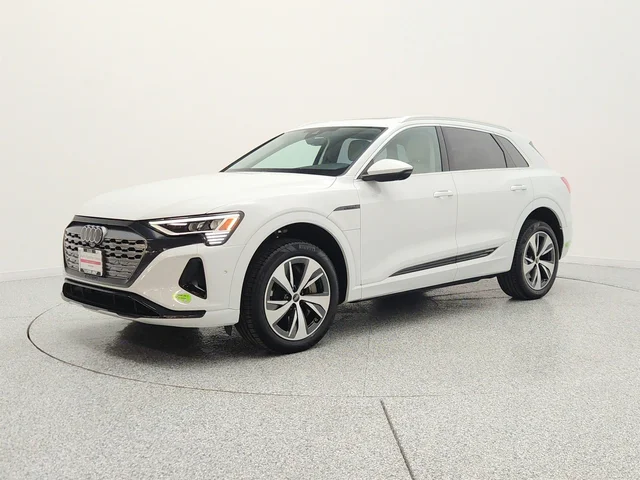 2024 Audi Q8 e-tron Premium Plus