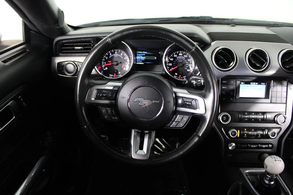 2019 Ford Mustang GT - Photo 6