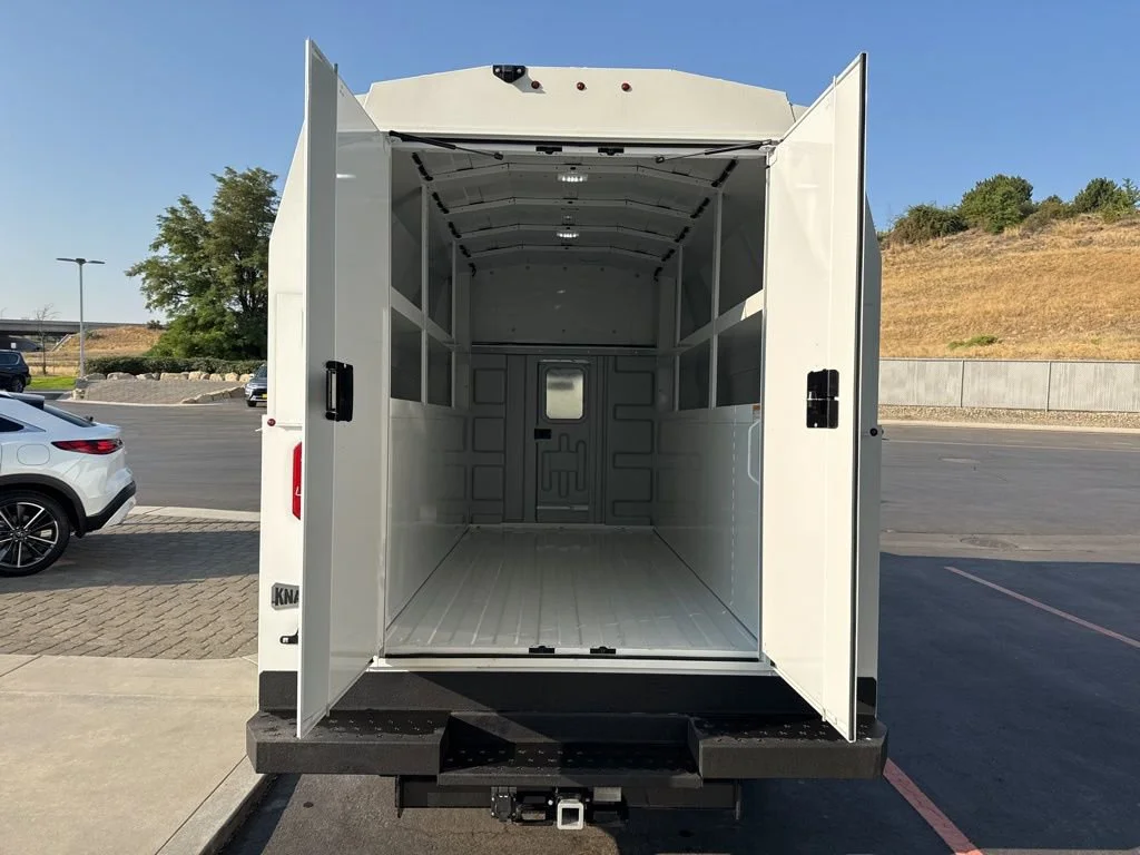 New 2024 Summit White GMC 1WT image 11