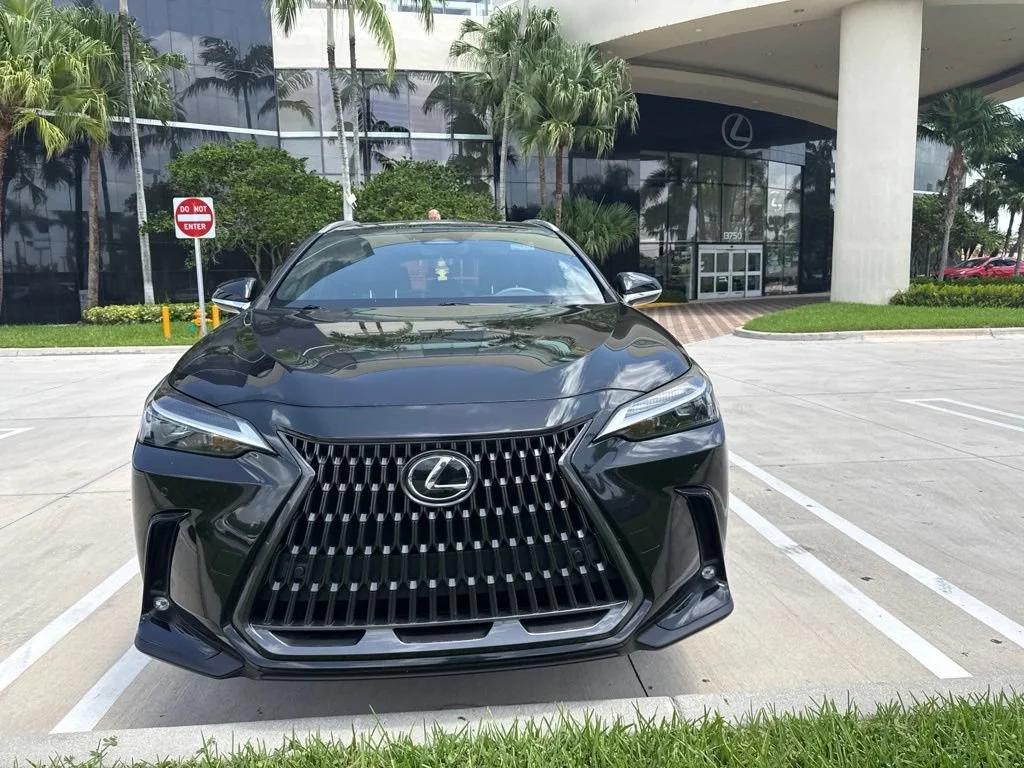 Used 2024 Cream Lexus NX 250 Premium image 4