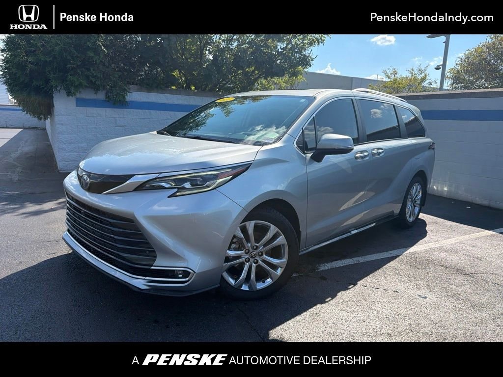 2024 Toyota Sienna Platinum