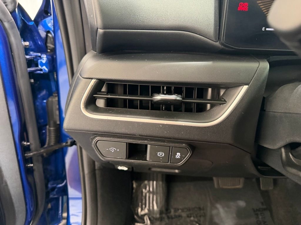 Used 2025 Blue Kia LXS image 18