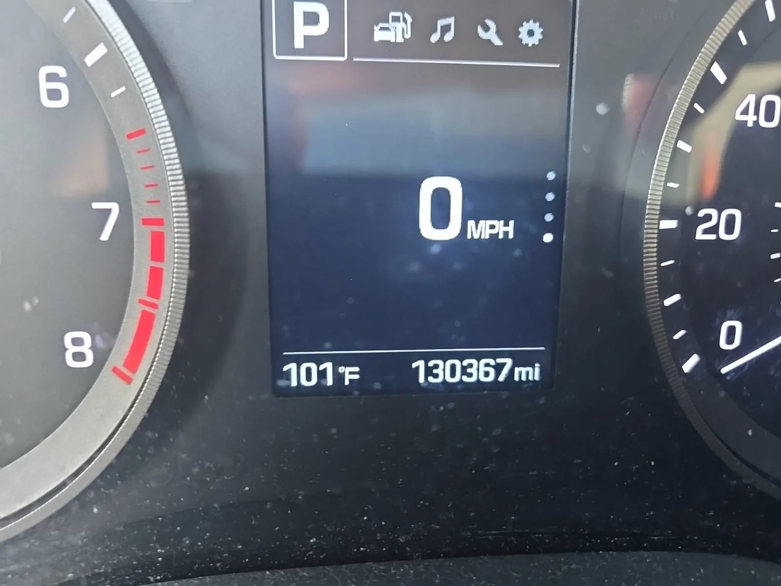 Used 2017 Dark Red Metallic Hyundai SE image 17