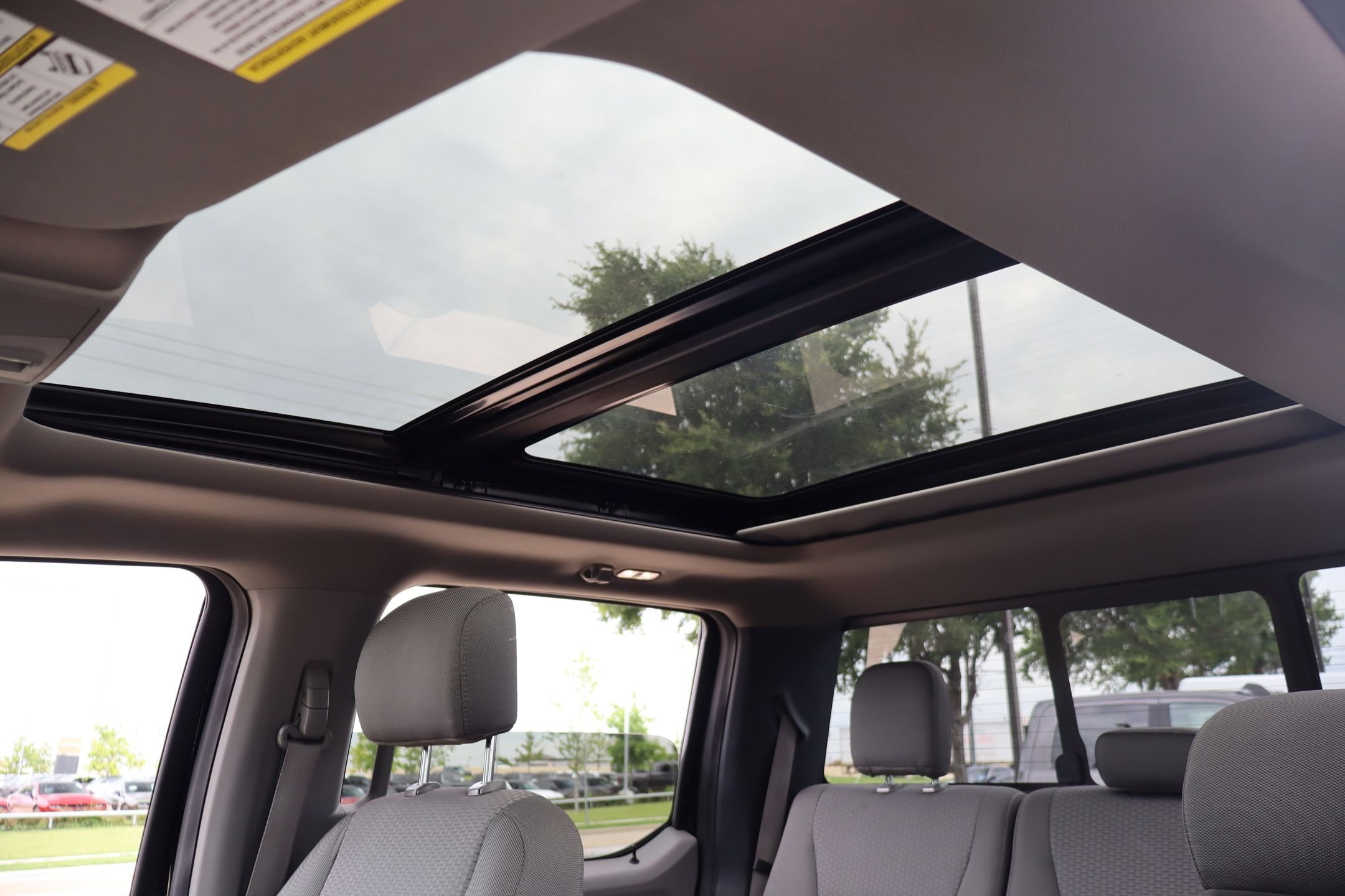 Used 2020 Black Metallic Ford XLT image 24