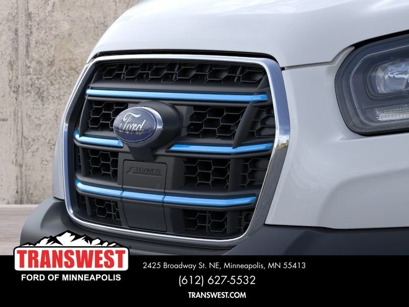 2025 Ford E-Transit Cargo Van Base - Photo 17