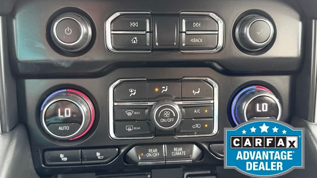 Used 2022 Black Chevrolet Z71 image 30