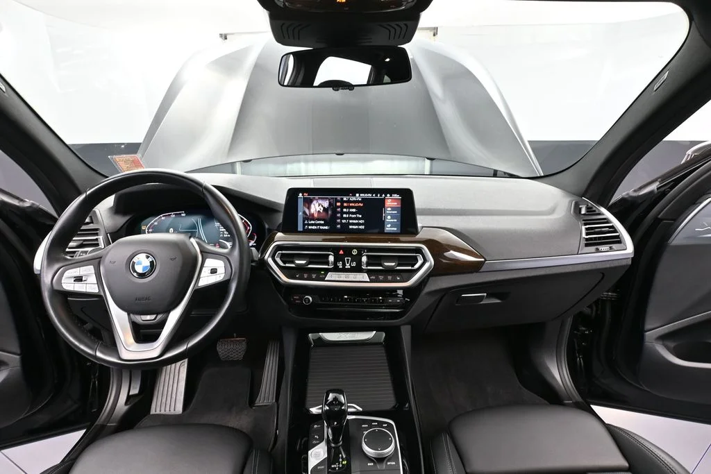 Used 2023 Black BMW xDrive30i image 26