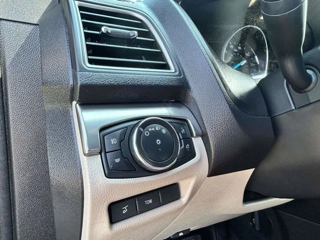 Certified Used 2018 Tan Ford XLT image 19