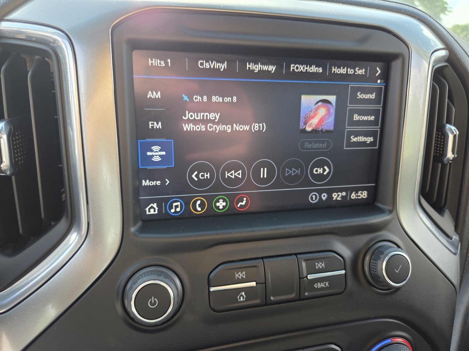Used 2022 Silver Ice Metallic Chevrolet LT image 25