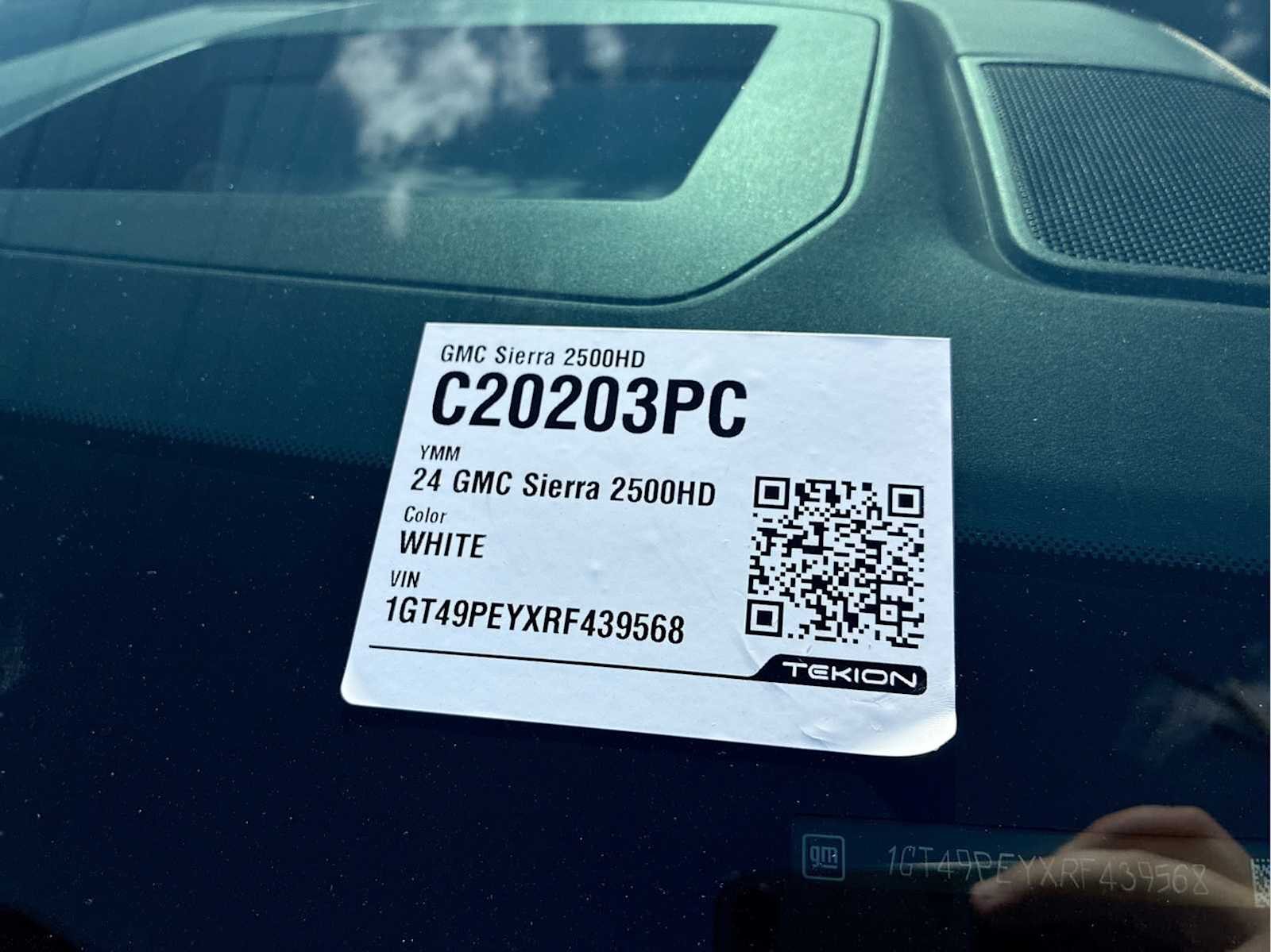 Certified Used 2024 Summit White GMC AT4 image 32