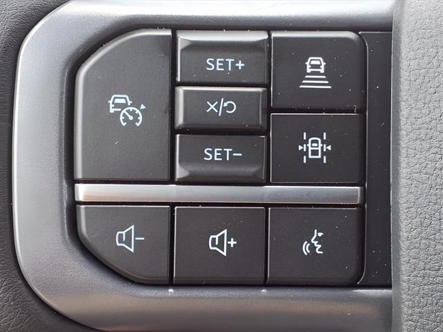 2025 Ford F-150 Lightning Flash - Photo 18