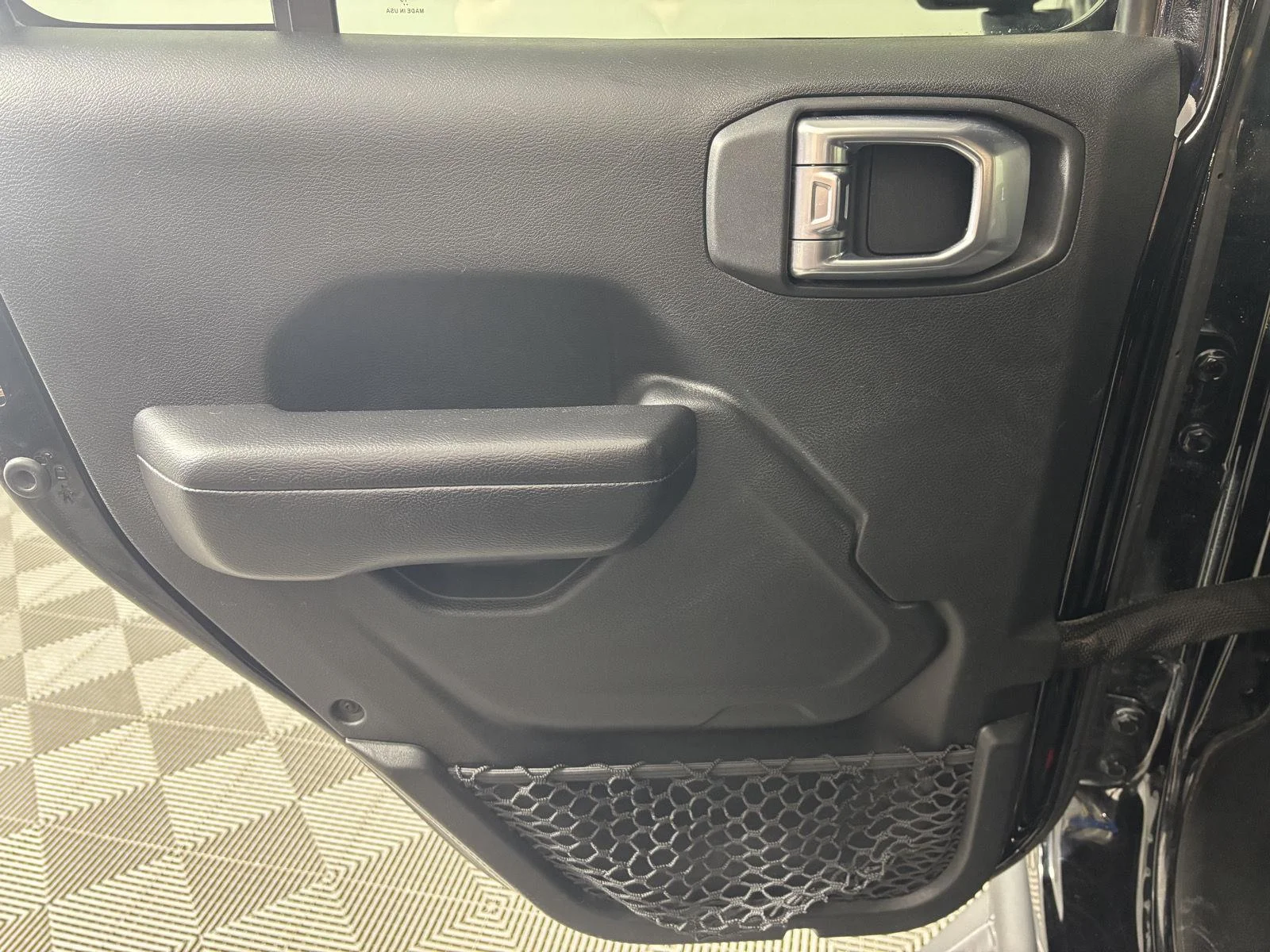 Used 2019 Black Clearcoat Jeep Sport Altitude image 17