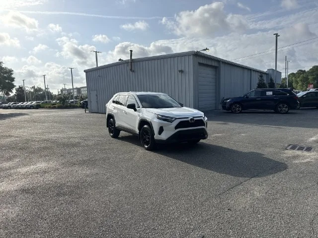 Used 2025 White Toyota LE image 3