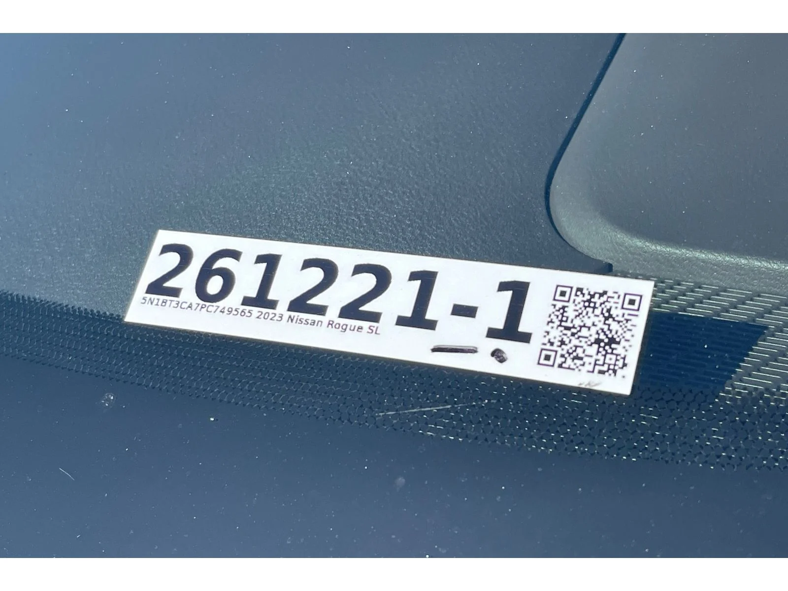 Used 2023 Caspian Blue Metallic Nissan SL image 55