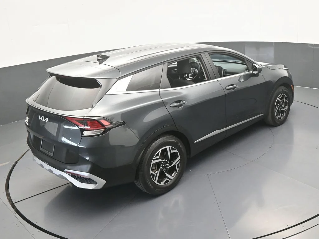 Used 2024 Gravity Gray Kia LX image 44