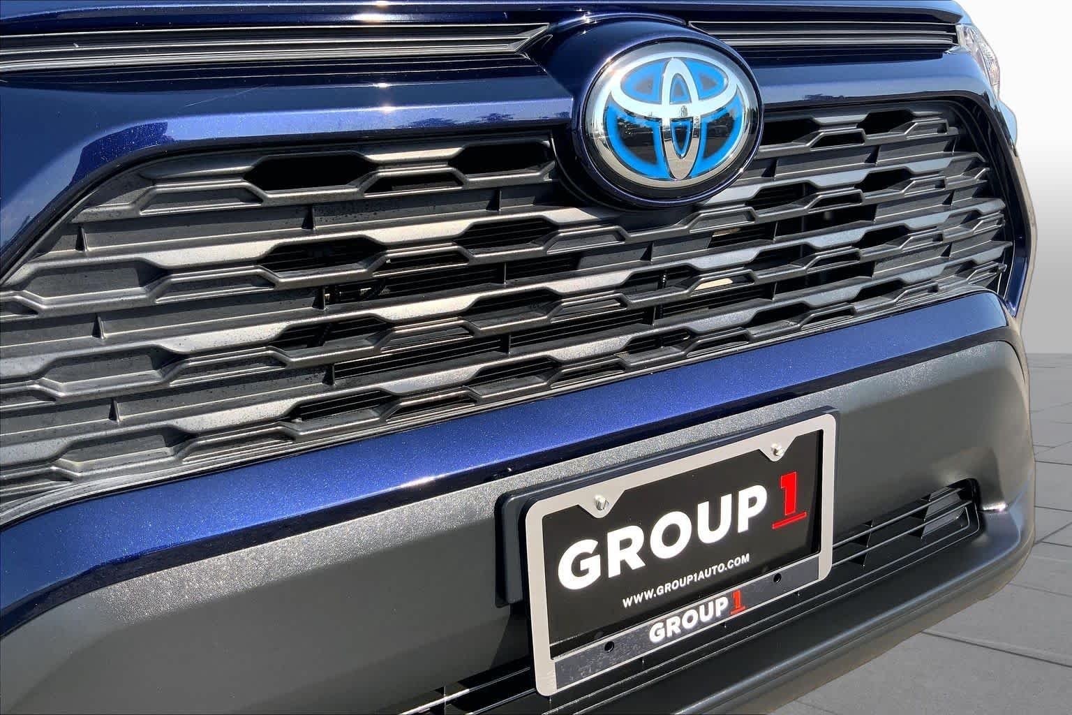 Certified Used 2021 Blueprint Toyota Hybrid XLE image 29