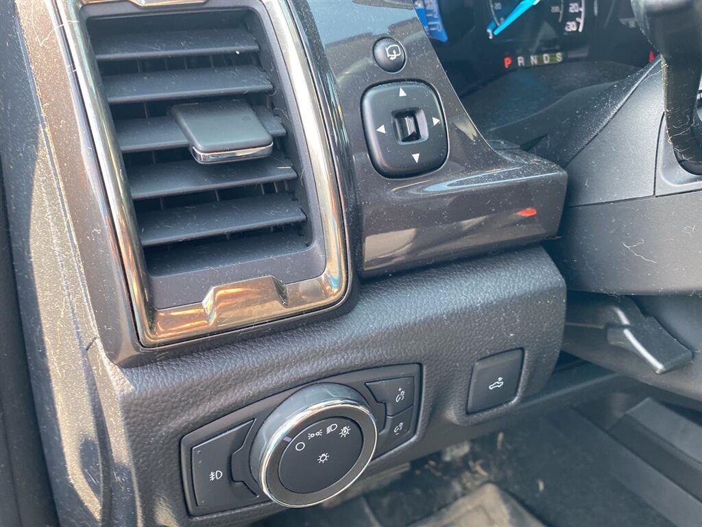 Used 2020 Shadow Black Ford LARIAT image 16