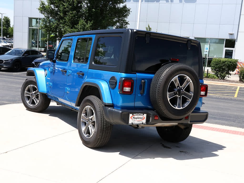2023 Jeep Wrangler 4-Door Sahara - Photo 9